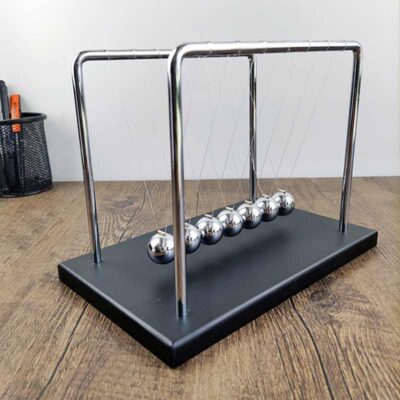 Pendule de Newton 7 billes - Objet Scientifique - Science Labs