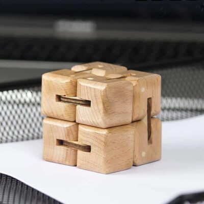 Cube Infini Bois - Objet Anti Stress - Science Labs