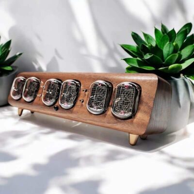 Horloge Nixie Vintage - Objet Scientifique - Science Labs