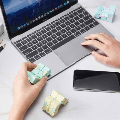 Infinity Cube Fidget Toy - Objet Anti Stress - Science Labs
