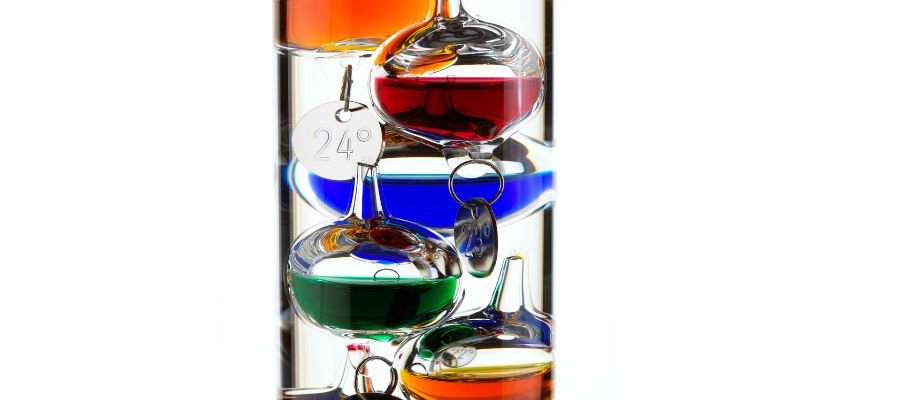 Quel est le liquide dans le thermomètre de Galilée ?